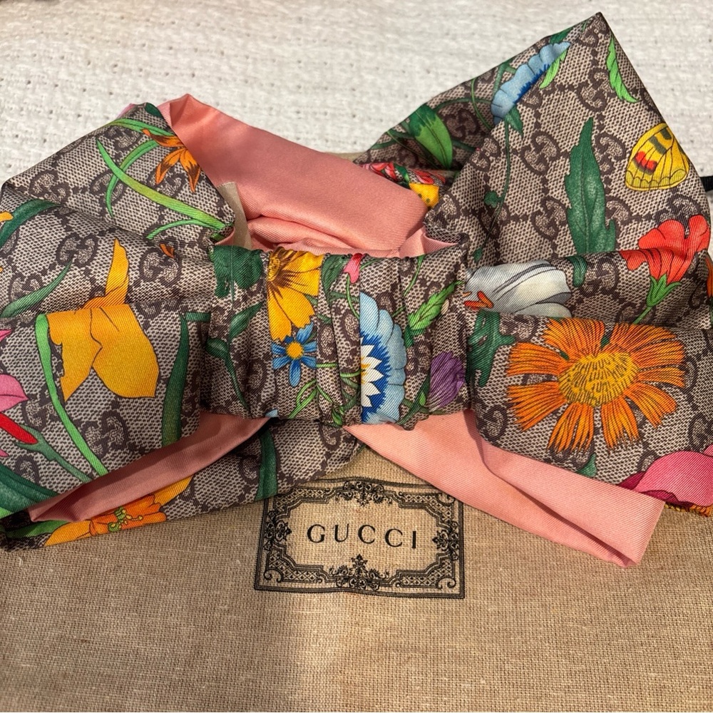 Gucci Vibrant Floral Silk Scarf - Picture 3 of 5